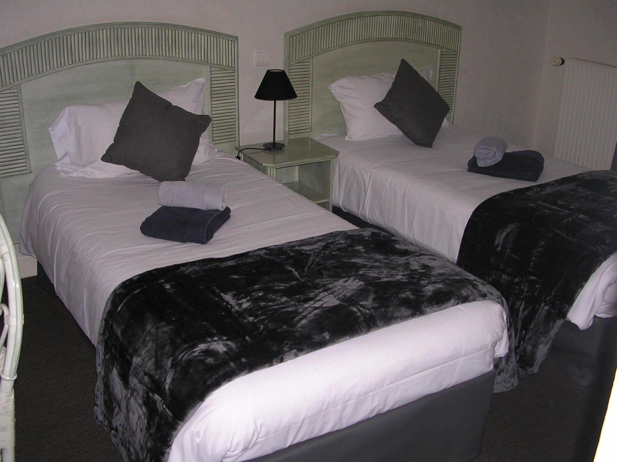 Hotel Akena Hf Limoges Exterior photo